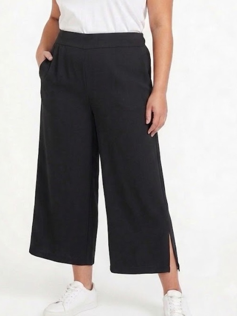 Penningtons Wide Leg Pull On Black Cropped Pants, split hem, Sz 2x